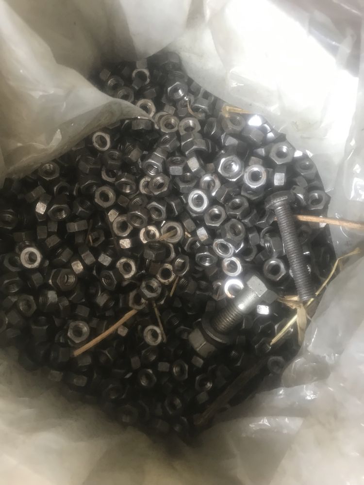Продам Болты и гайки