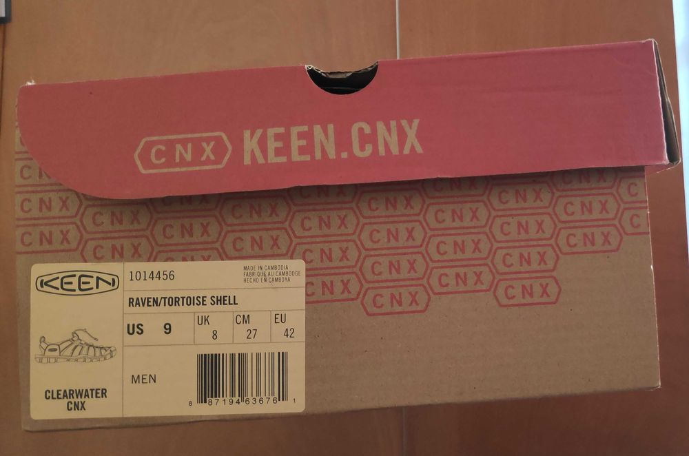 Sandálias KEEN, Tamanho 42 (novas)