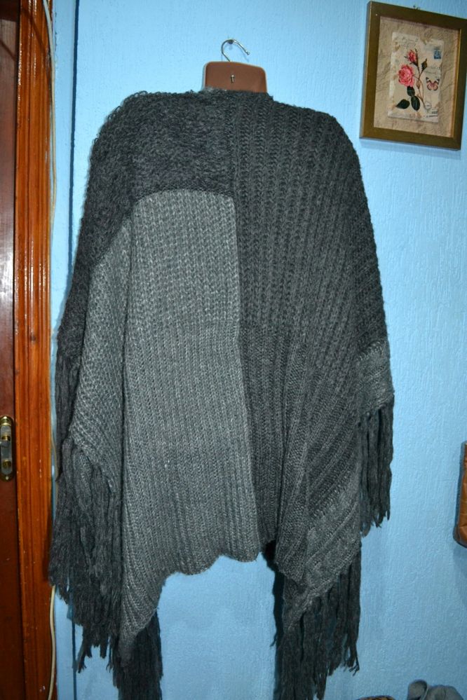 Пончо,тепла накидка ,кардиган,від 56-60+розміру (one size)