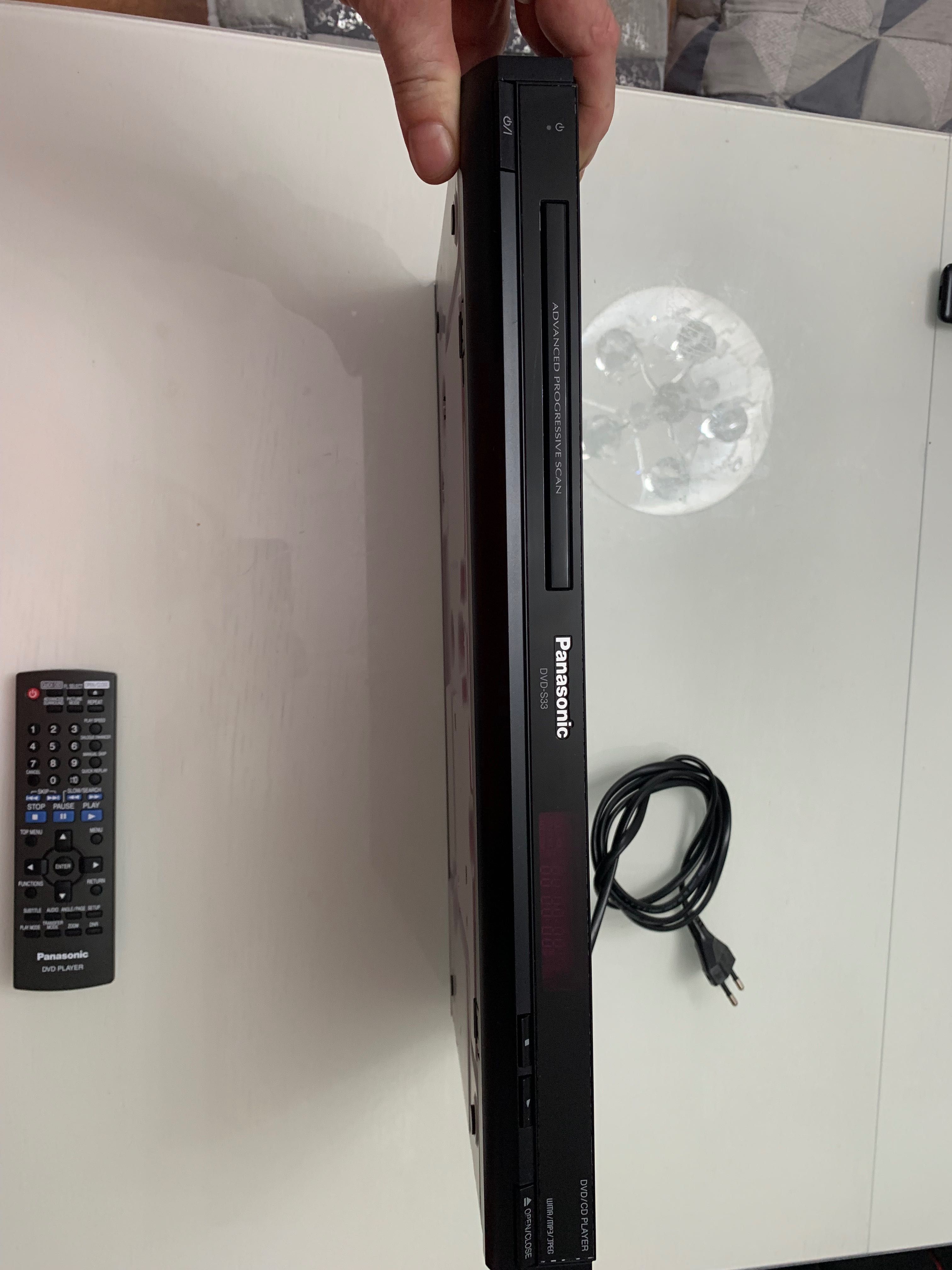 Odtwarzacz CD, DVD Panasonic DVD-S33 plus pilot, sttan BDB