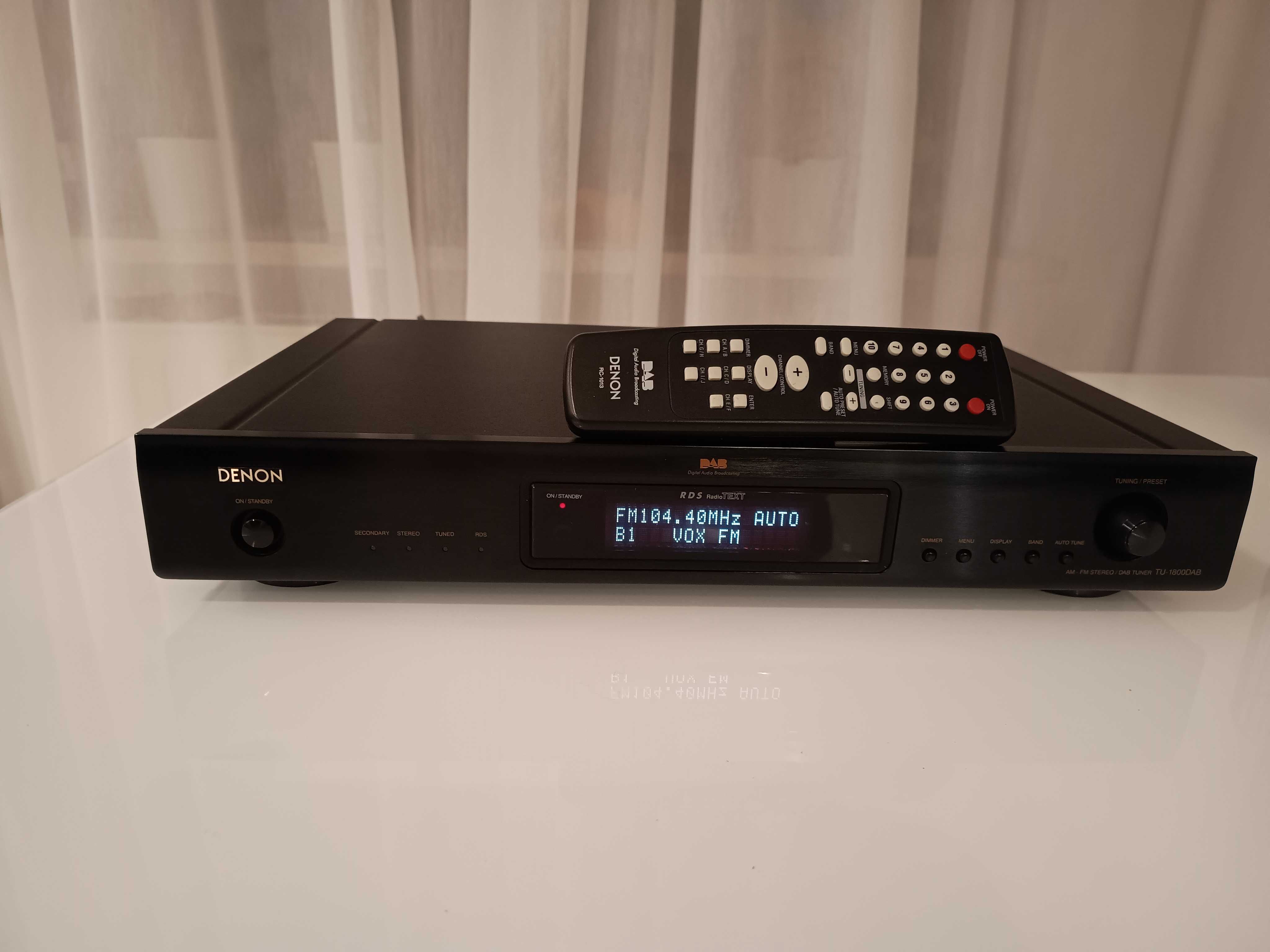 Denon TU-1800 stereo, w idealnym stanie