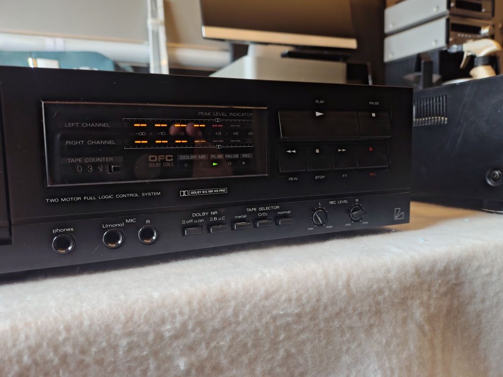 Luxman L-111 magnetofon