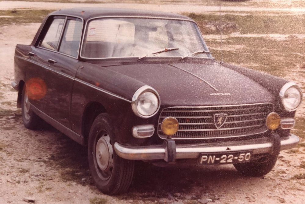 Faróis clássicos Kinby - Originais Peugeot 404 mk1