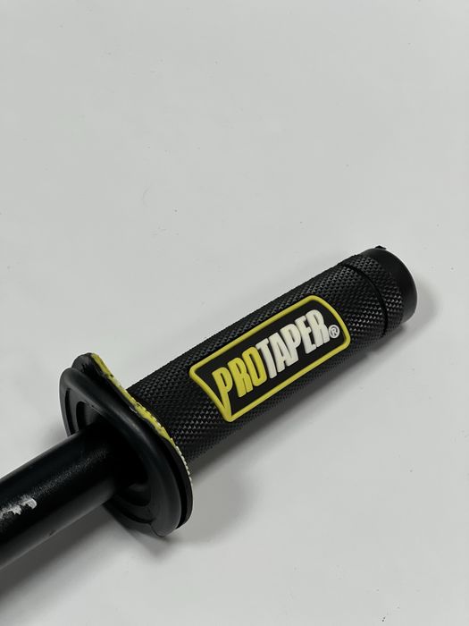 Руль Pro Taper на 28мм з подушкою,гріпсами,кріплення керма