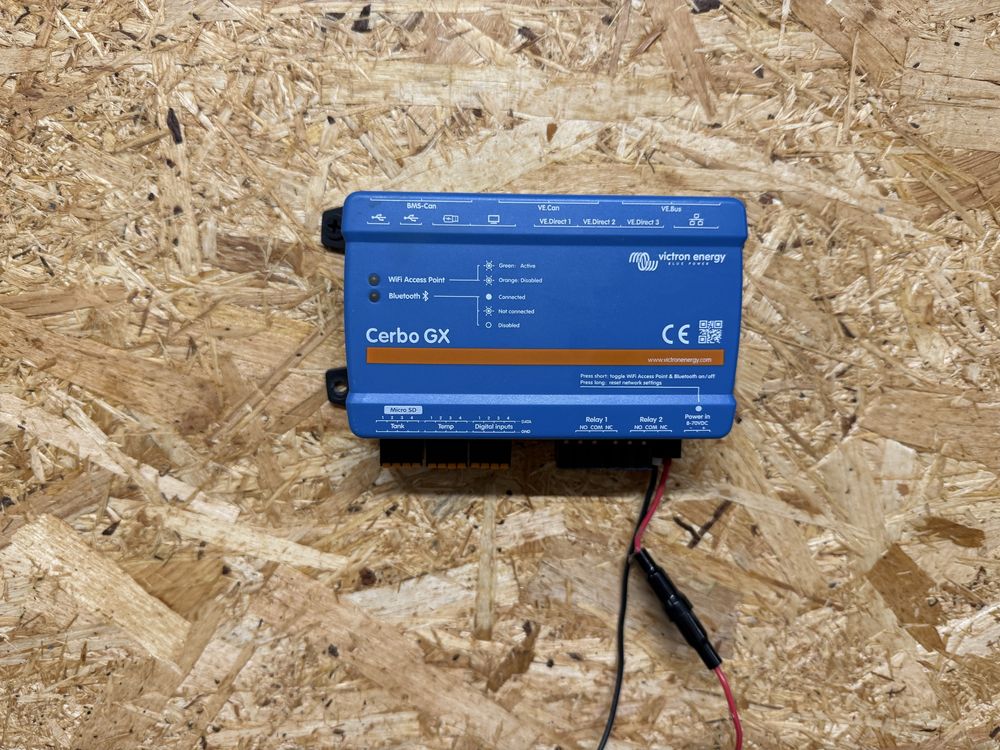 Sistema victron solar completo ( pouco uso )