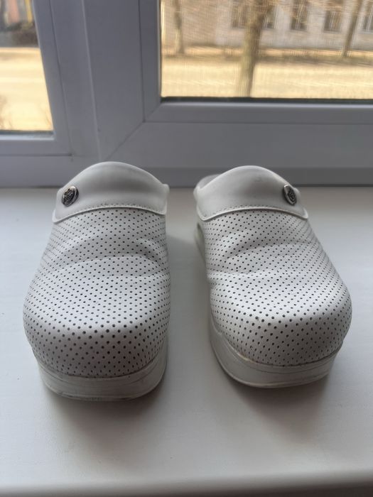 Взуття медичне сабо Pearly White з підошвою AirMax