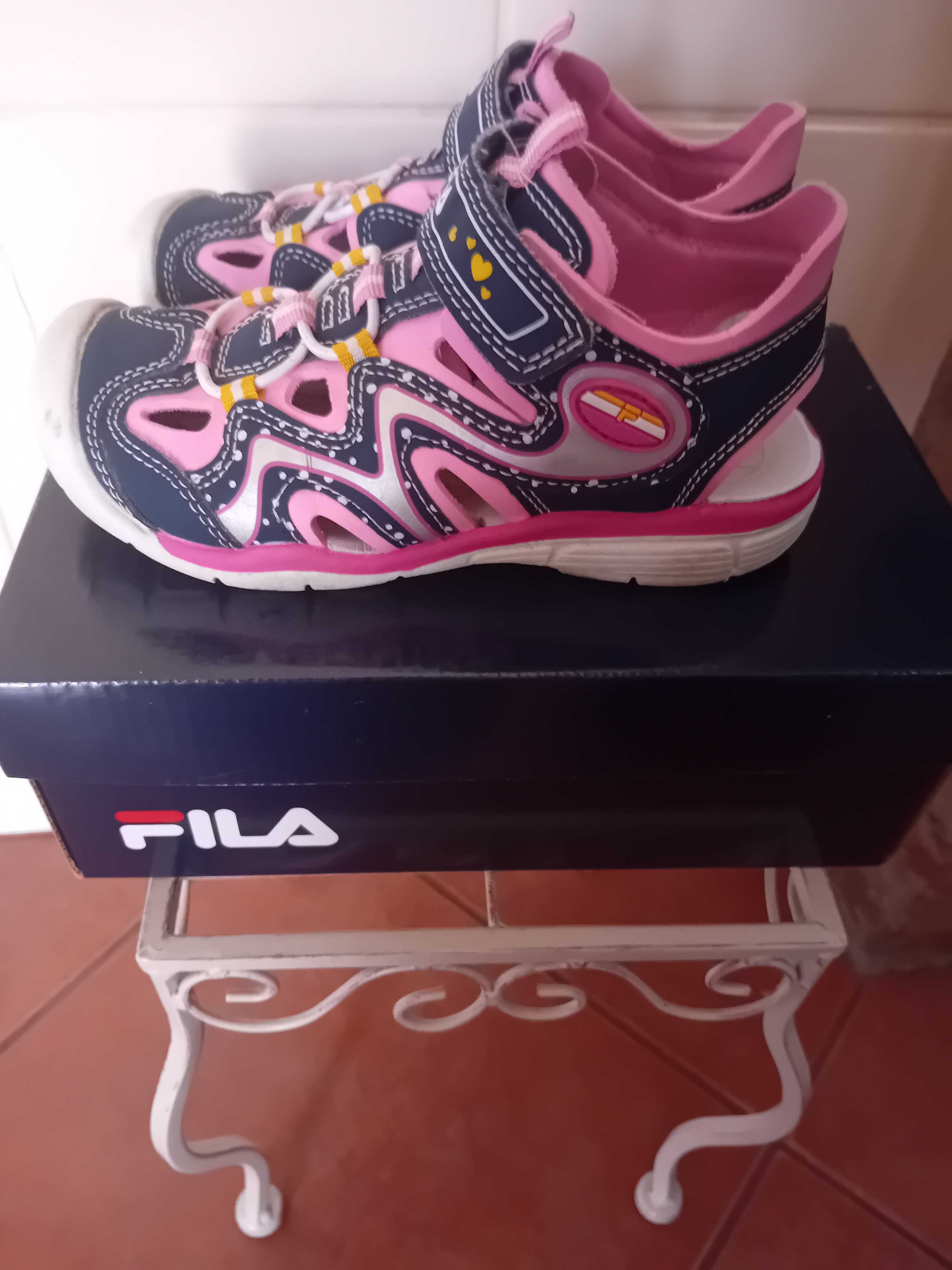 Sandalias Fila 28 ótimo estado