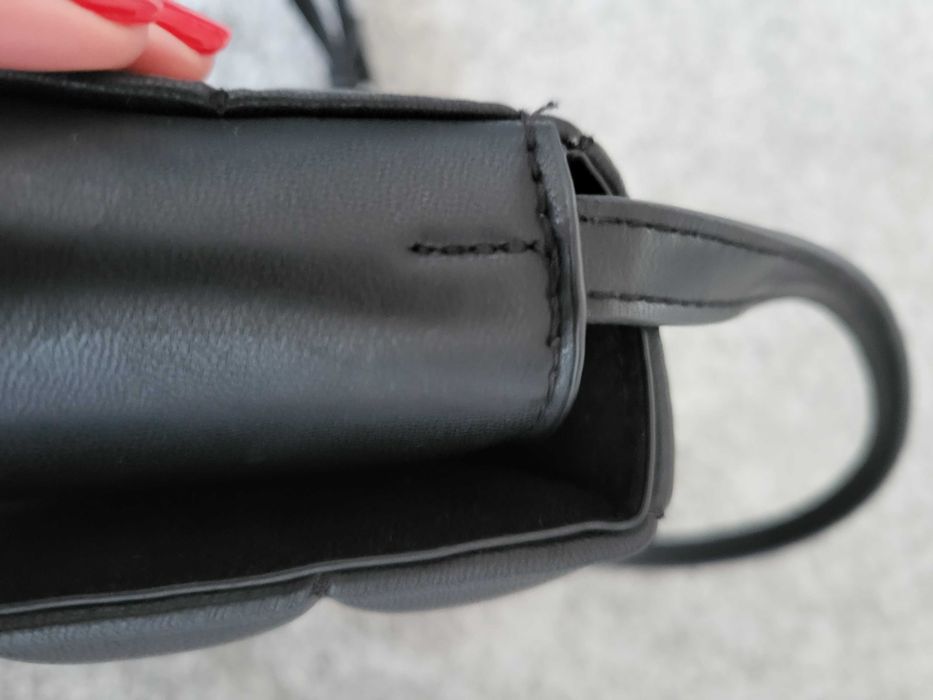 czarna pikowana torebka, HM