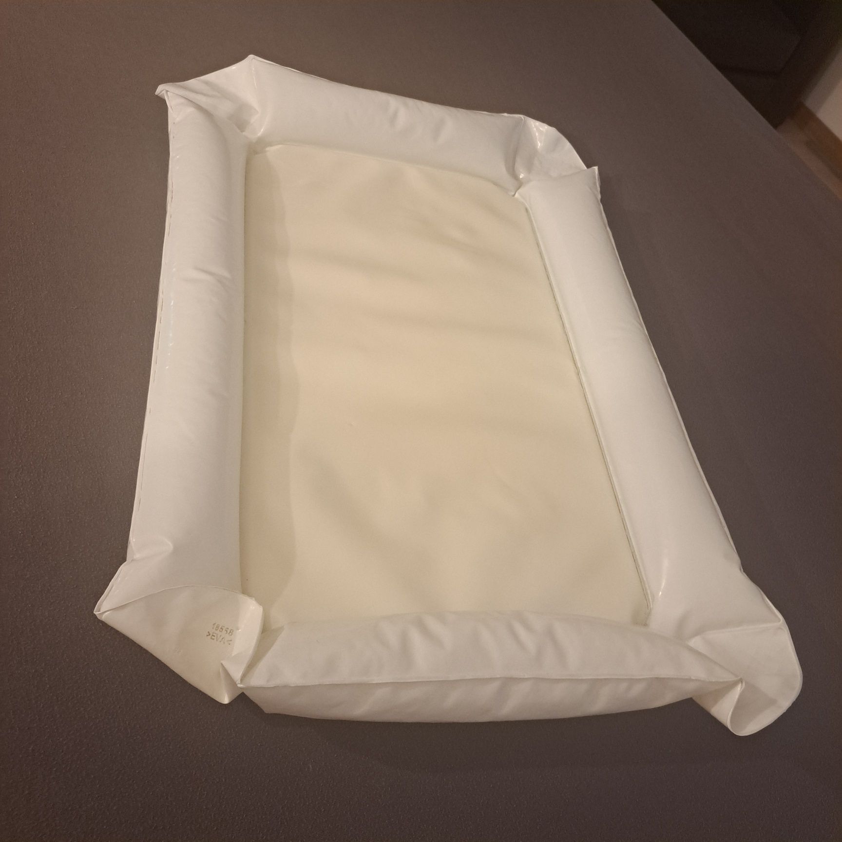 Conjunto berço  e trocador Myllra- ikea