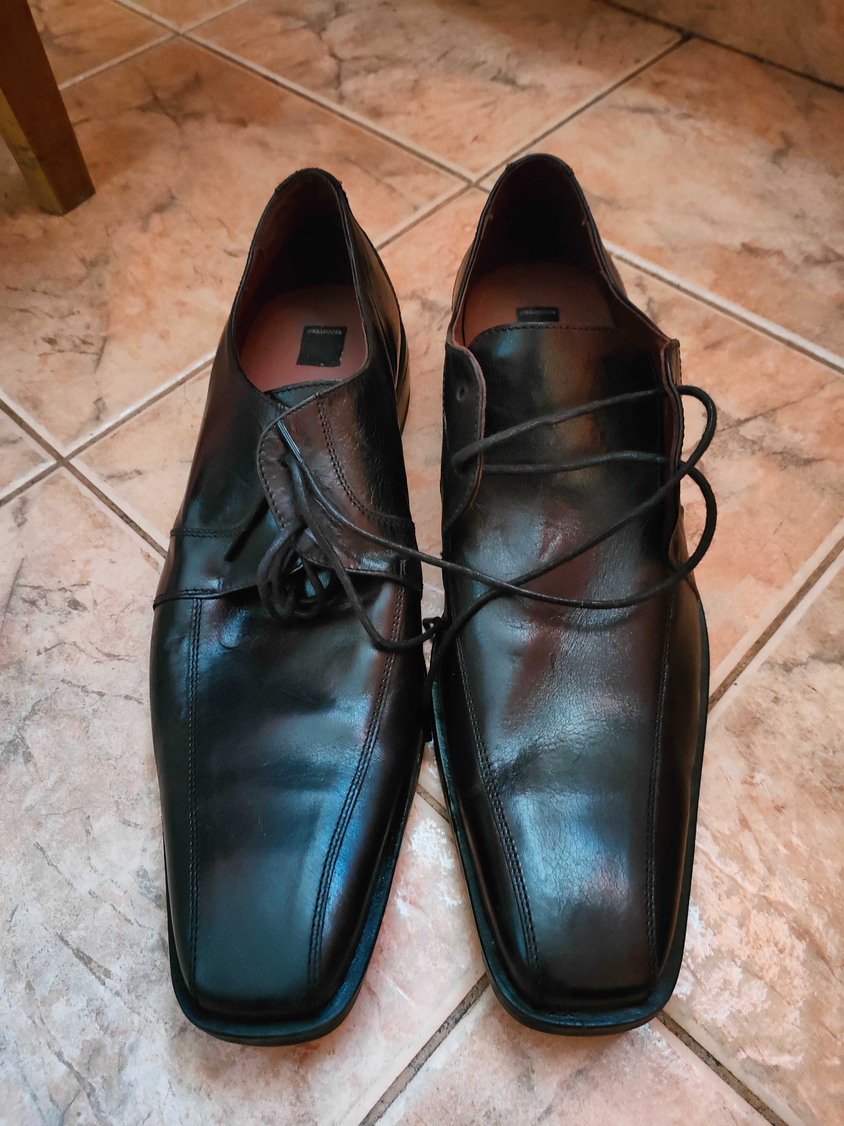 Czarne skórzane buty męskie Riccovero r. 44
