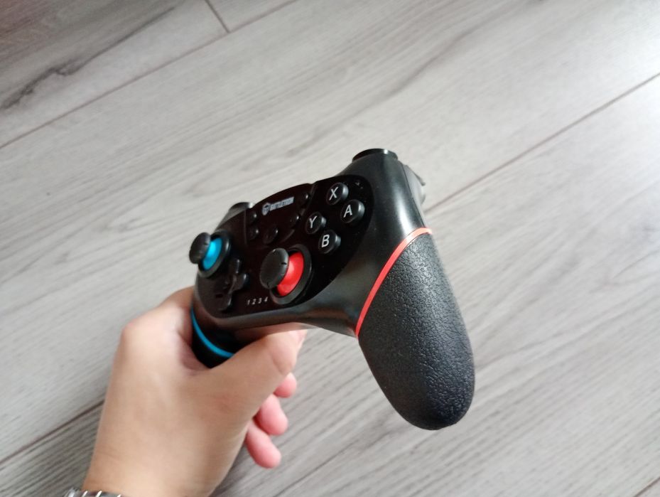 Pad Battletron Nintendo Switch kontroler bezprzewodowy