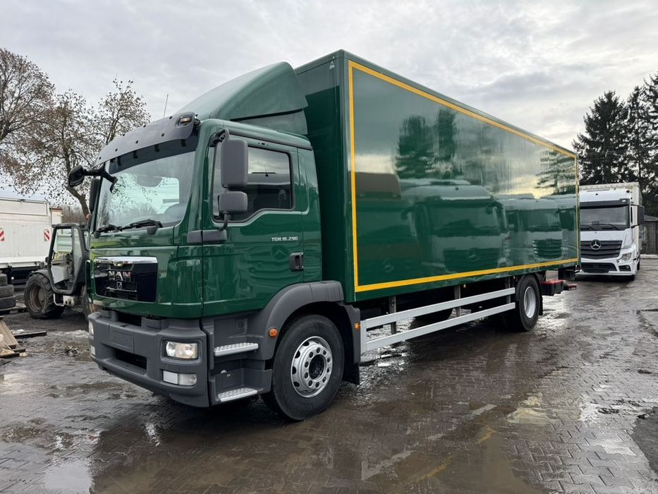 MAN TGM 18-290 Kontener 8.40/ Winda/