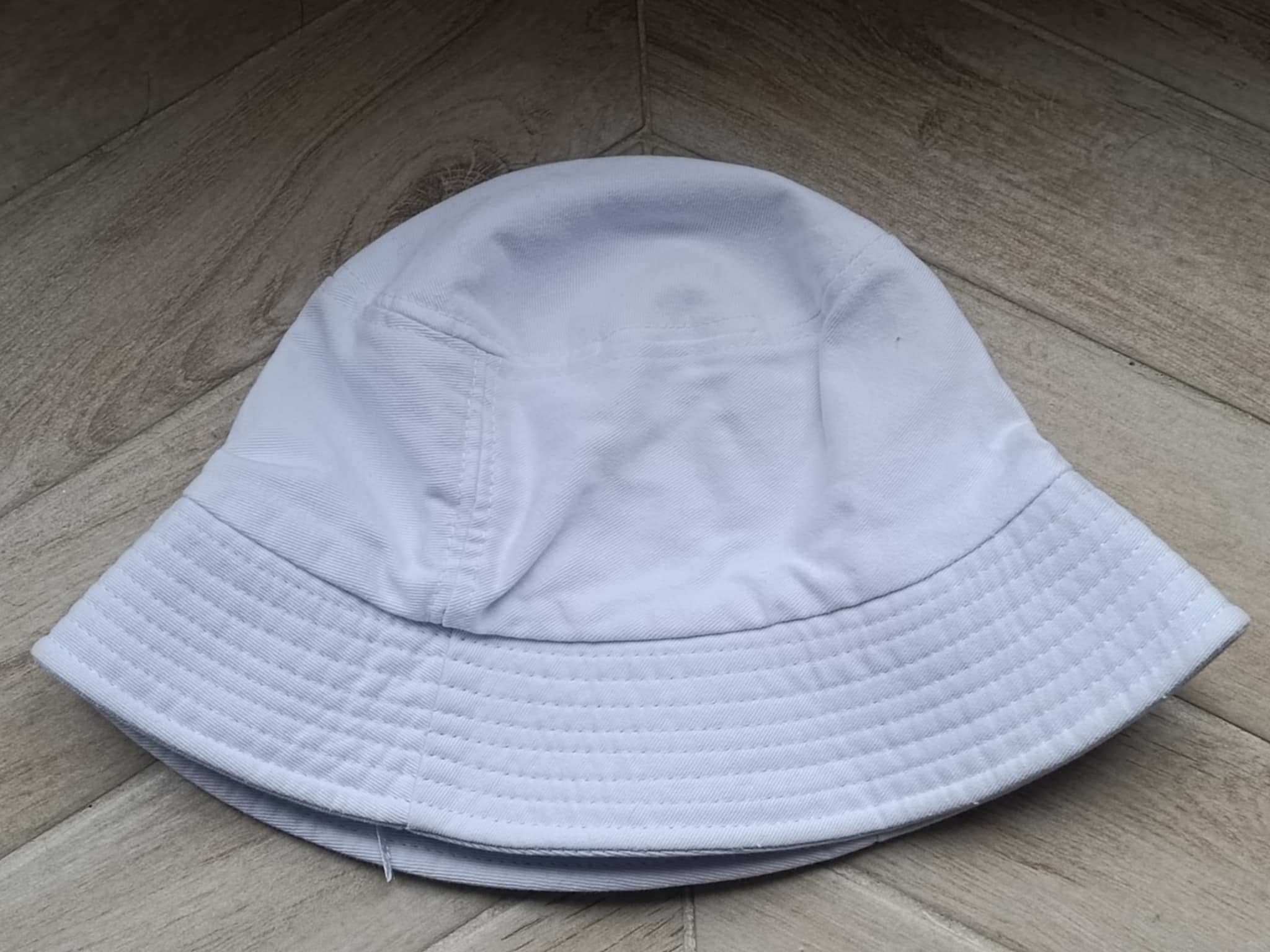 Biała bawełniana czapka typu bucket rozmiar S