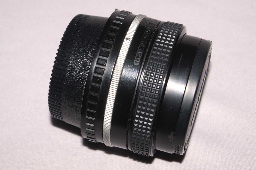 Nikon 35mm f/2.5 Ai (28 f/3.5)