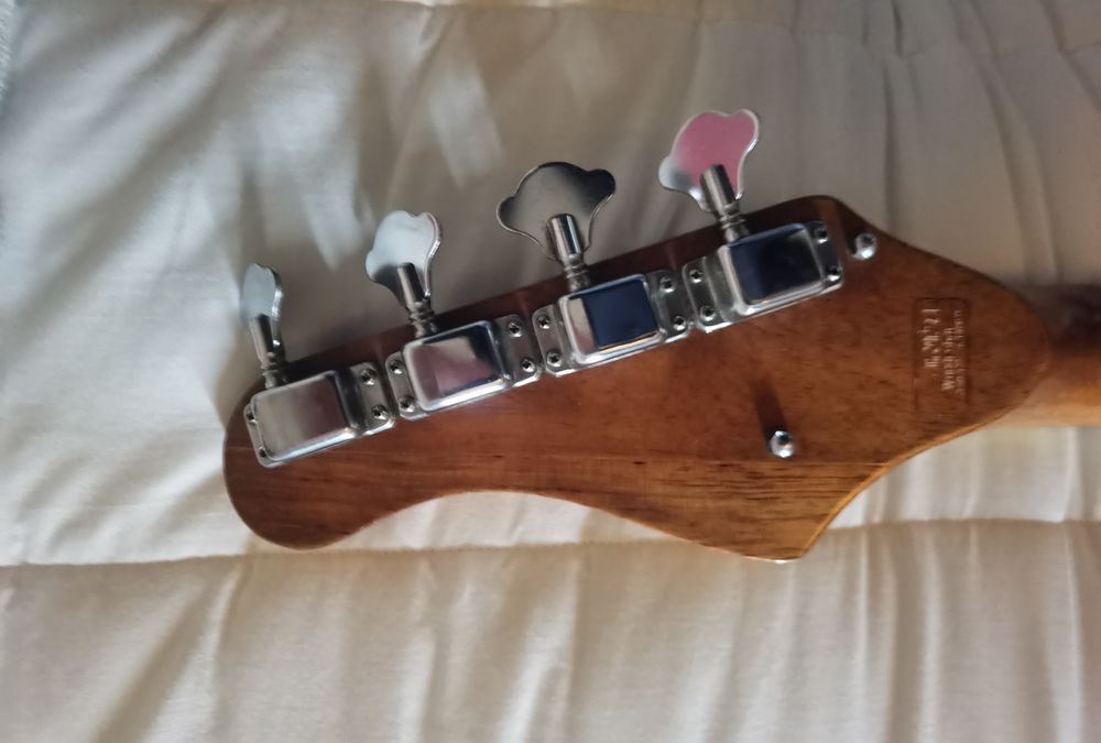 Baixo Jedson / Teisco piccolo bass