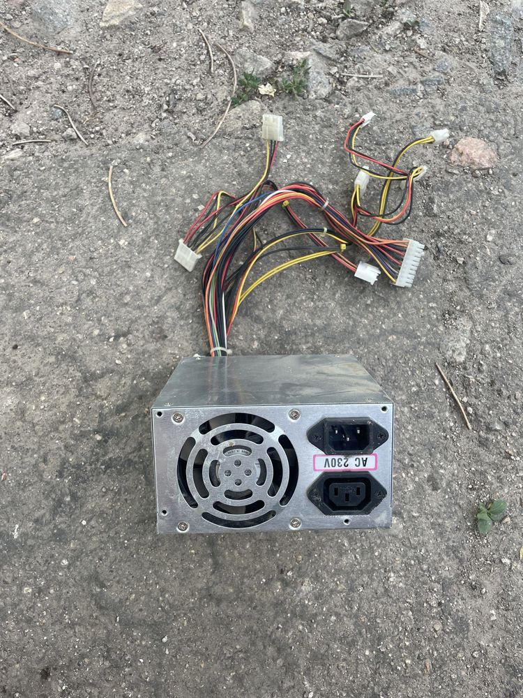 Продам блок живлення на 250 W