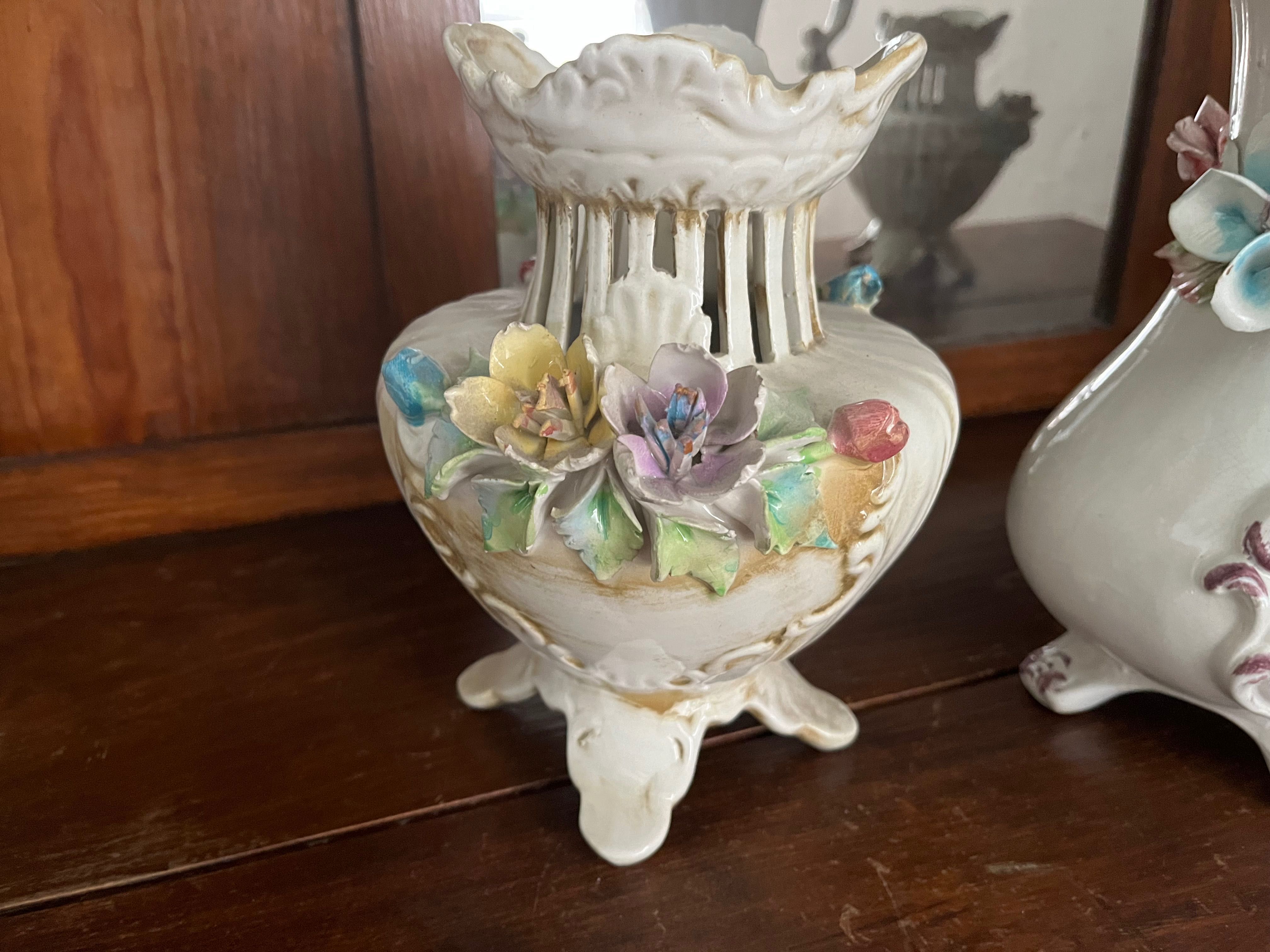 Jarras em porcelana