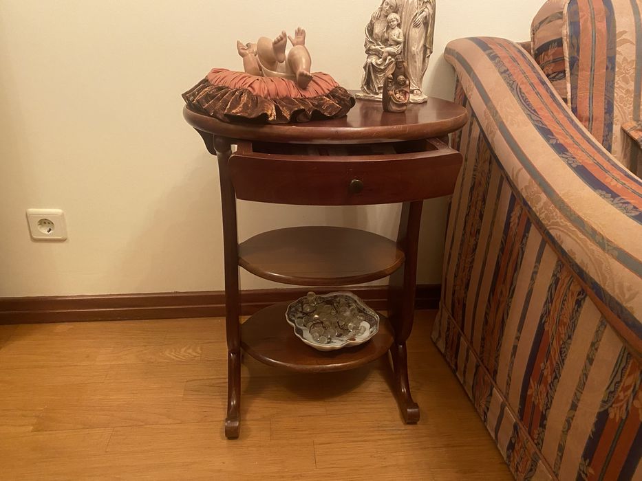 Mesa de apoio mogno