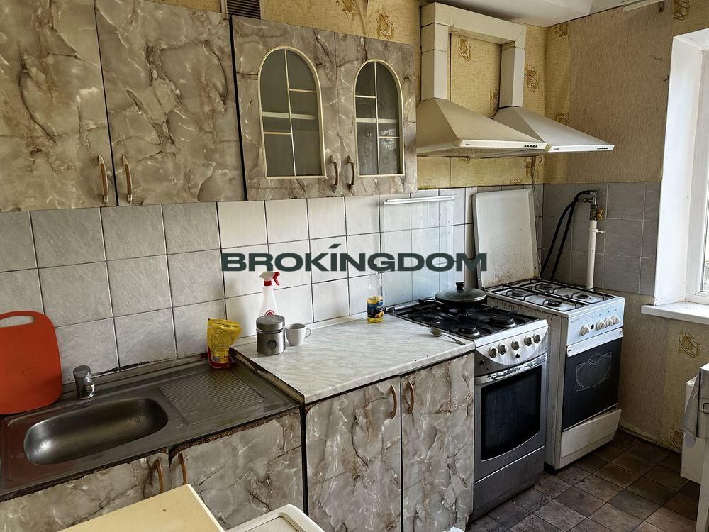 Продаж 2к  квартири Солом'янка