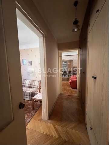 Продаж! 3-к квартира в центрі! Сталінка, вул.Гончара Олеся, 79