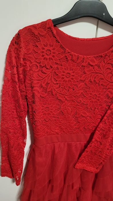 Sukienka czerwona wizytowa 140