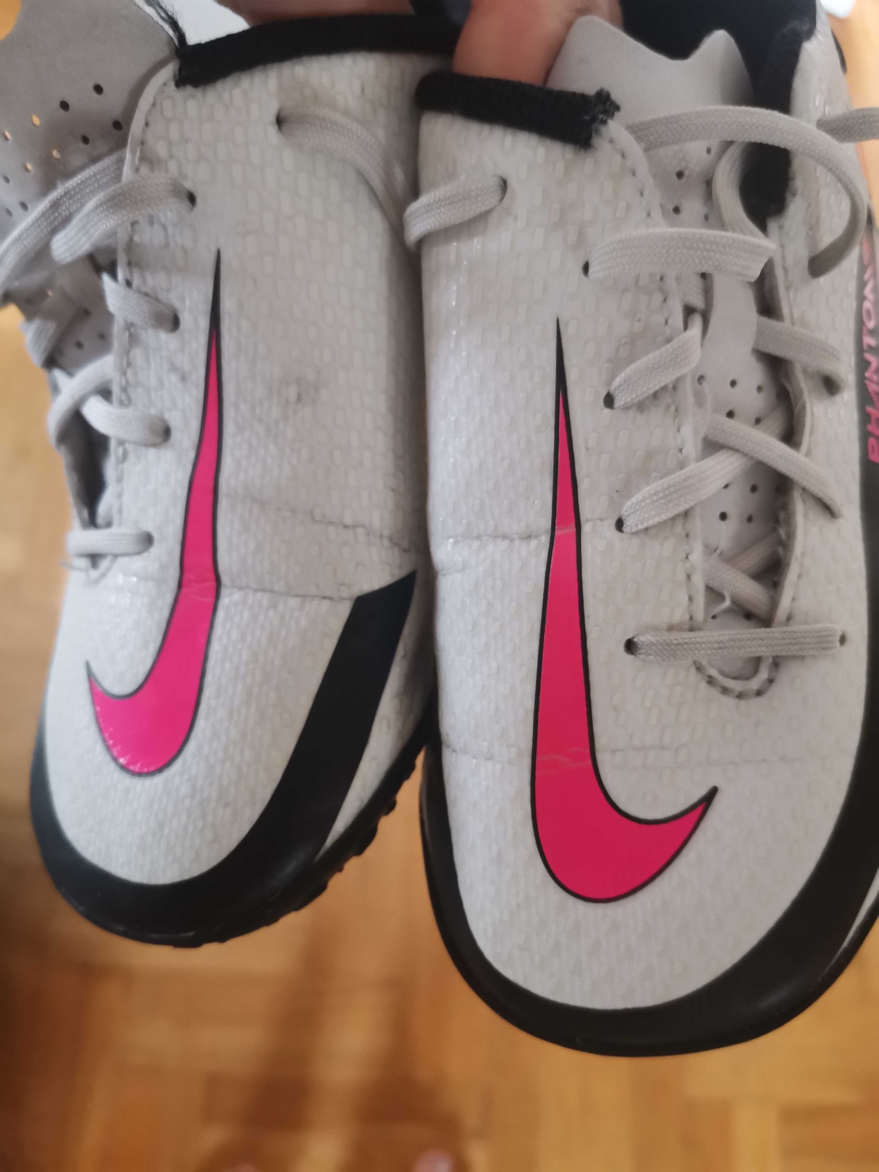 Turfy Nike Phantom buty piłkarskie 30, 18,5cm chłopiec