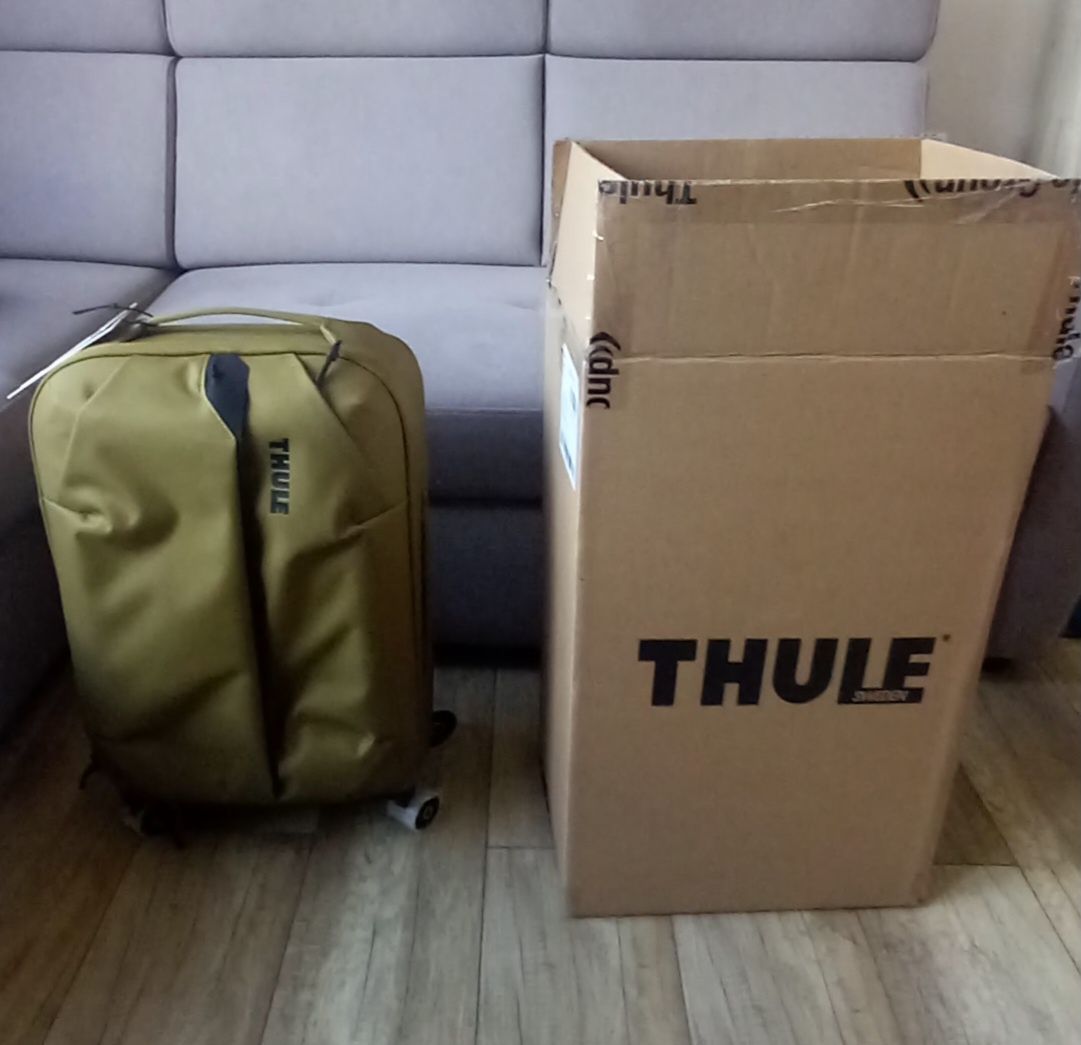 Na sprzedaż: Walizka Thule Aion Carry On Spinner – Nowa, nieużywana