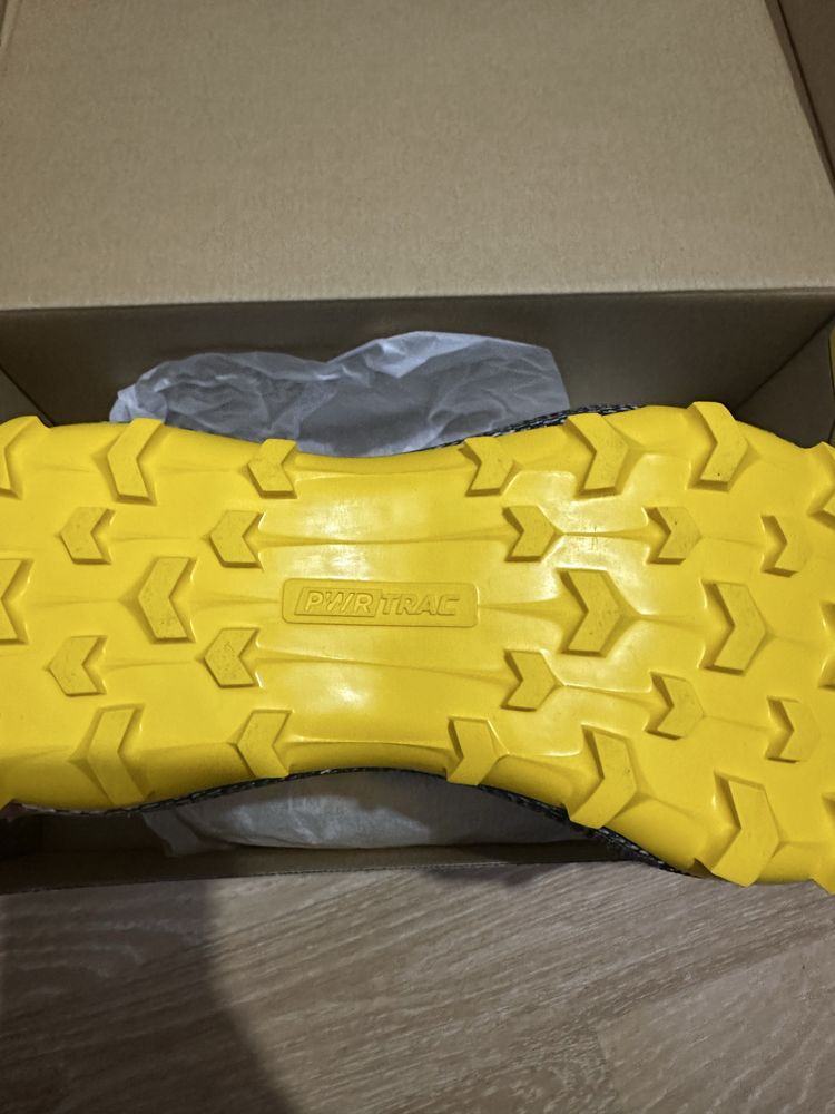 Продам Кросівки чоловічі Saucony Endorphin Trail 43 р.