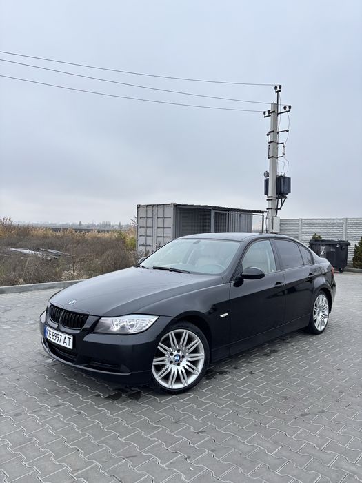 Продам BMW 3 E90 2007