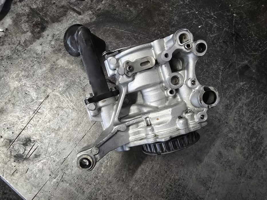 Pompa oleju MAN TGE CRAFTER 2.0 TDI