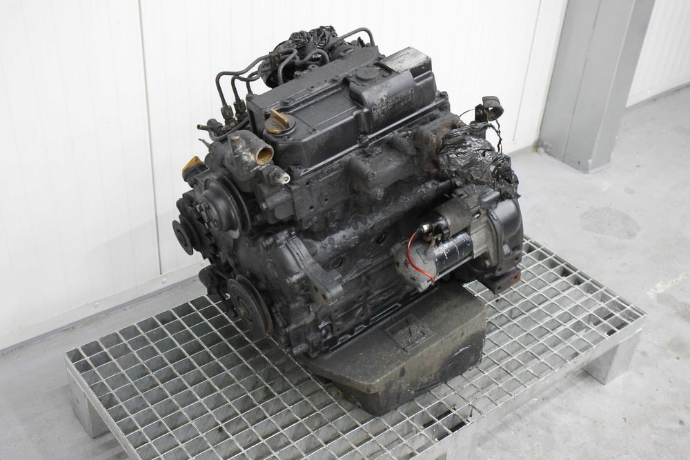 silnik isuzu diesel 3 cylindrowy koparka generator chłodnia 3cb1 walec