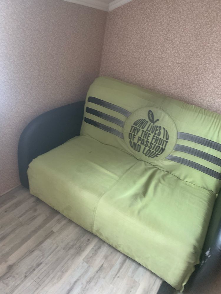 Продам складний диван ліжко