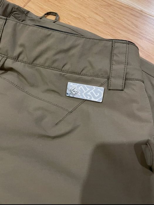 Spodnie snowboardowe Burton  GoreTex roz S