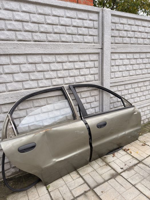 Двері на ланос (дві)