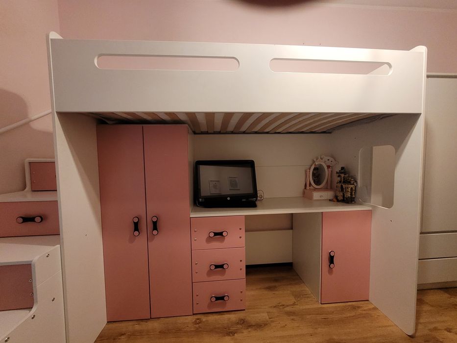 Zestaw mebli dziecięcych. Łóżko piętrowe, biurko, szafa x 2.