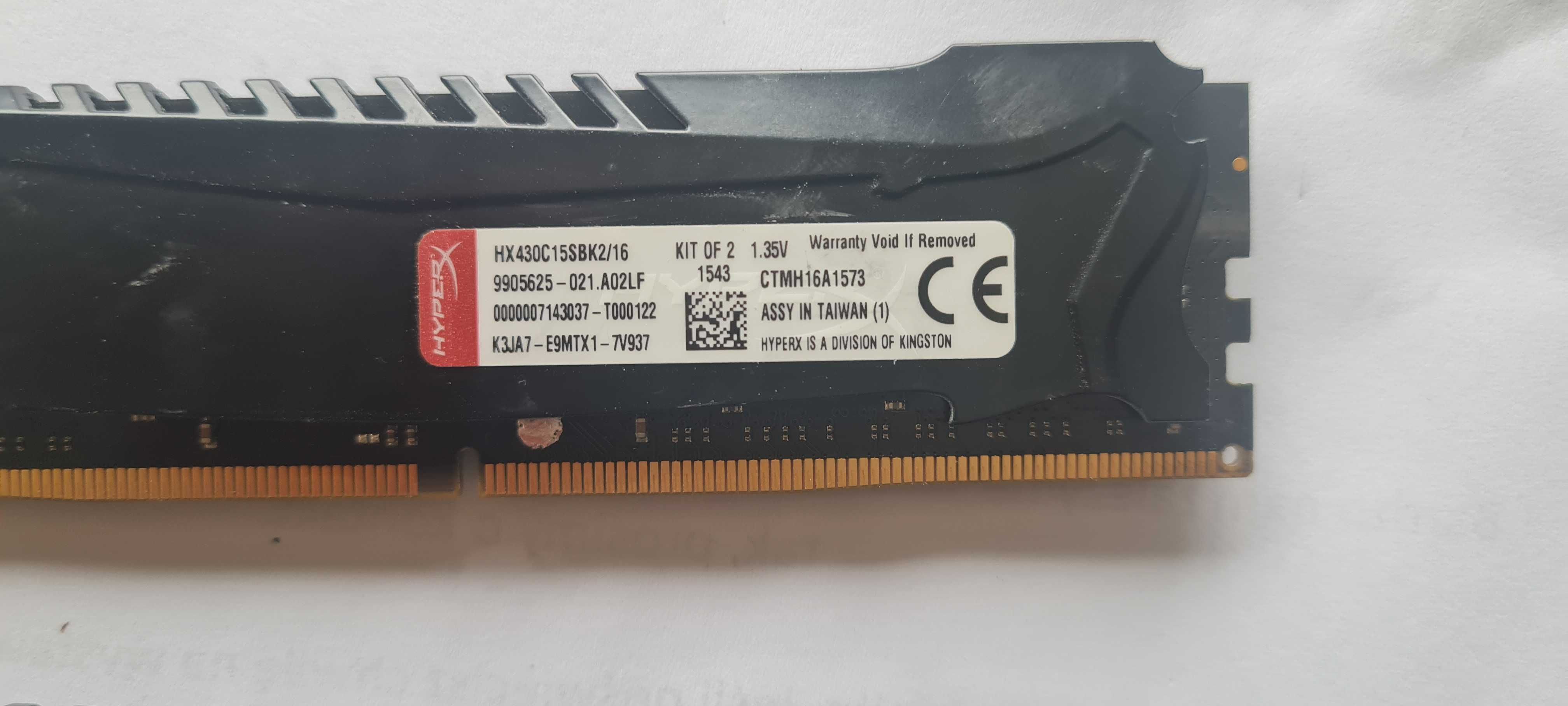Pamięć HyperX Savage, DDR4, 16 GB, 3000MHz, CL15 (HX430C15SBK2/16)