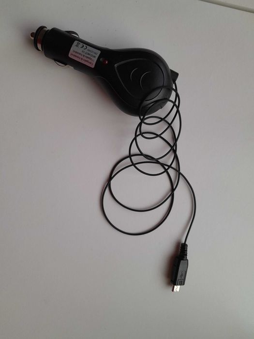 Carregador isqueiro automóvel mini USB