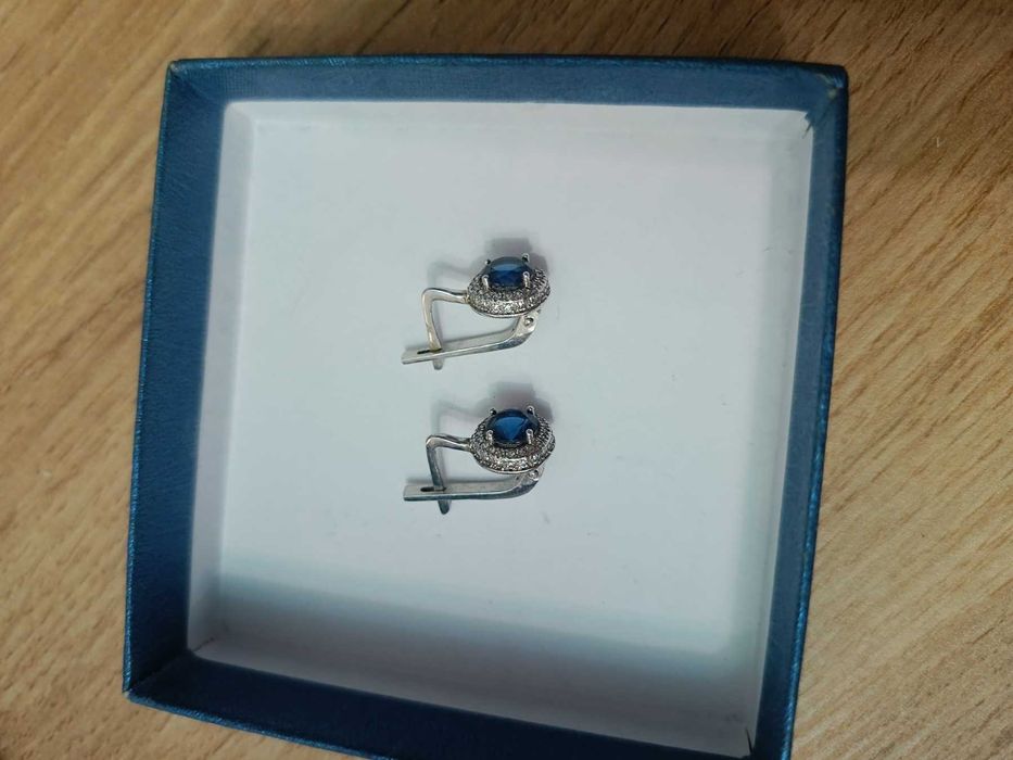 Продам срібні сережки кульчики