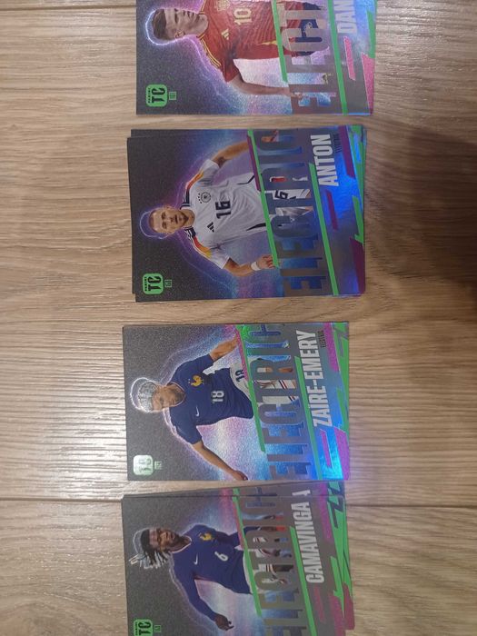 Karty piłkarskie Top Class 2025 electric