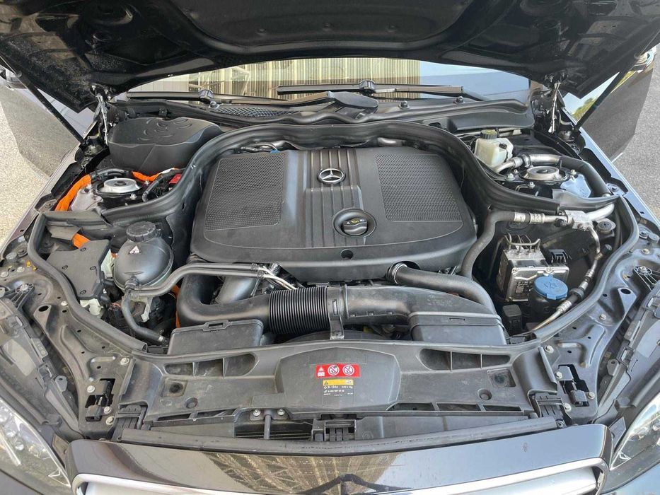 Mercedes-Benz E 300 Bluetec Hybrid Avantgarde