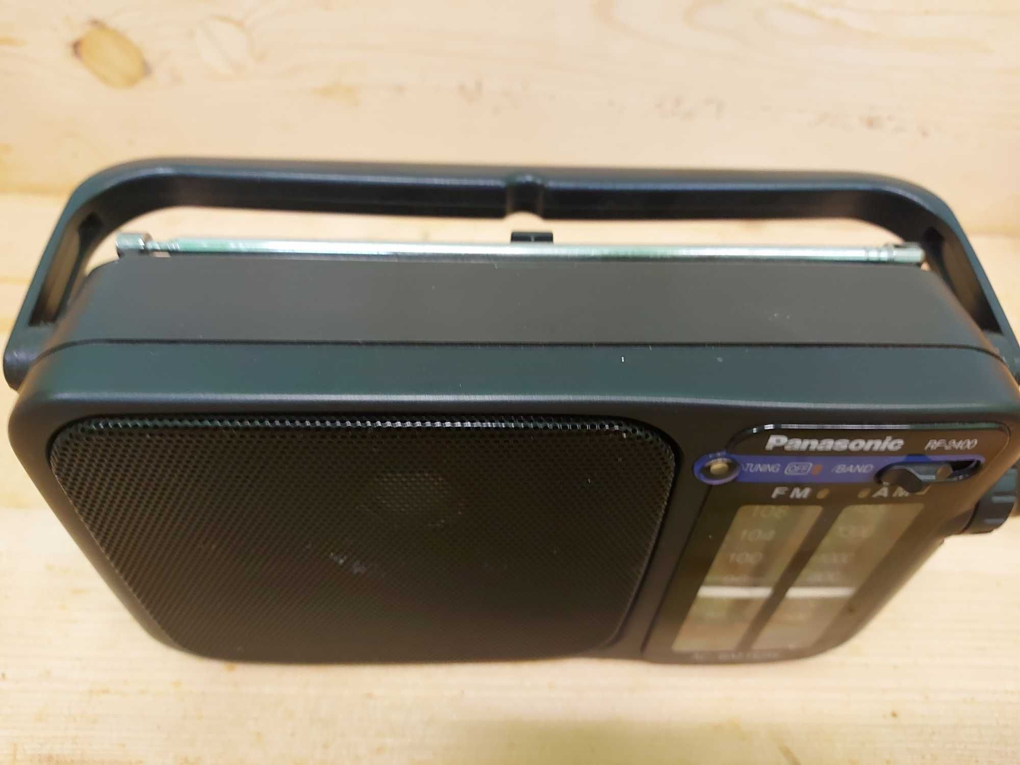 Radio sieciowo-bateryjne AM, FM Panasonic RF-2400