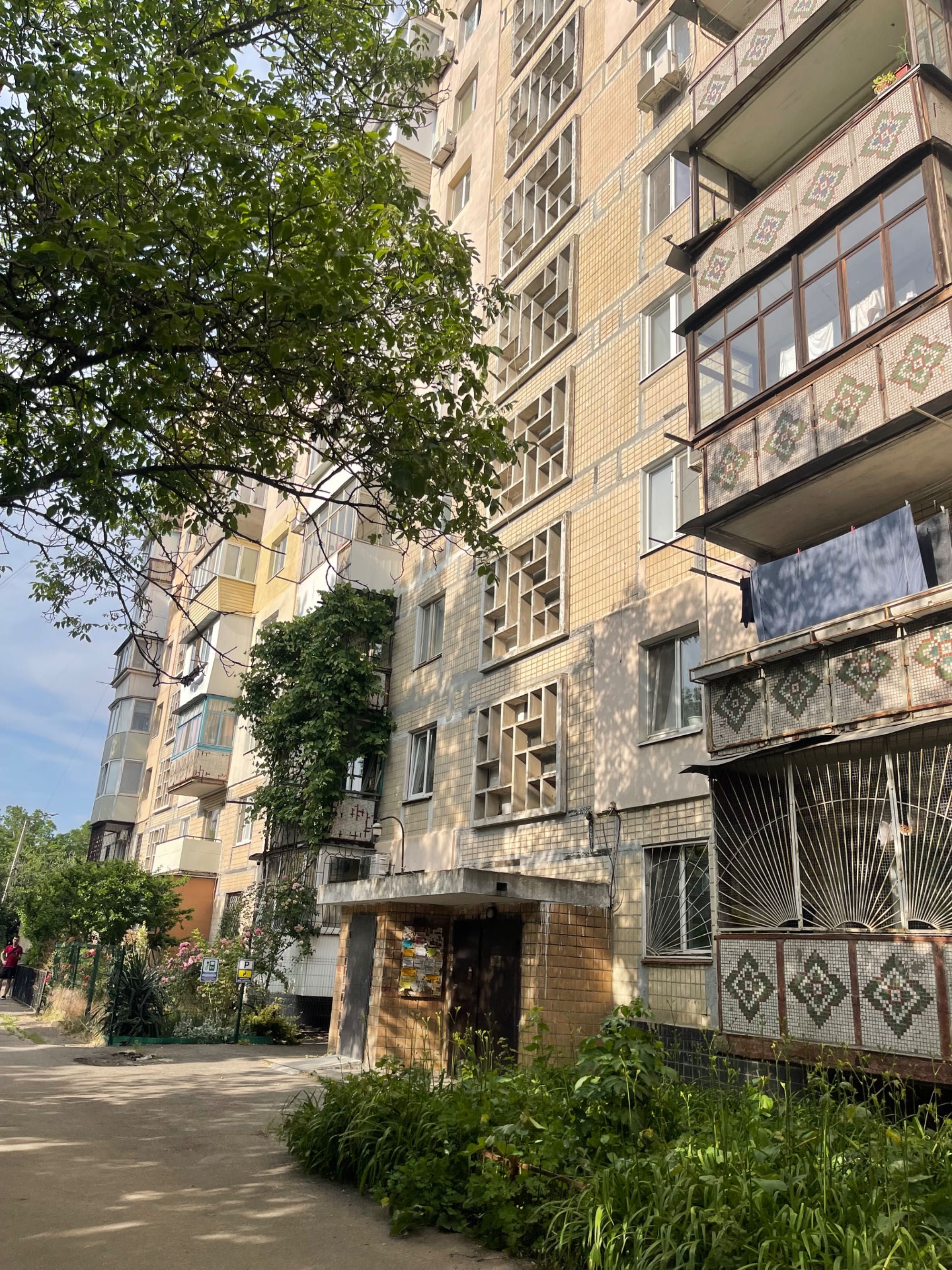 Отличная квартира и район 1 комн.(высотка)  Адмиральский пр./Гераневая