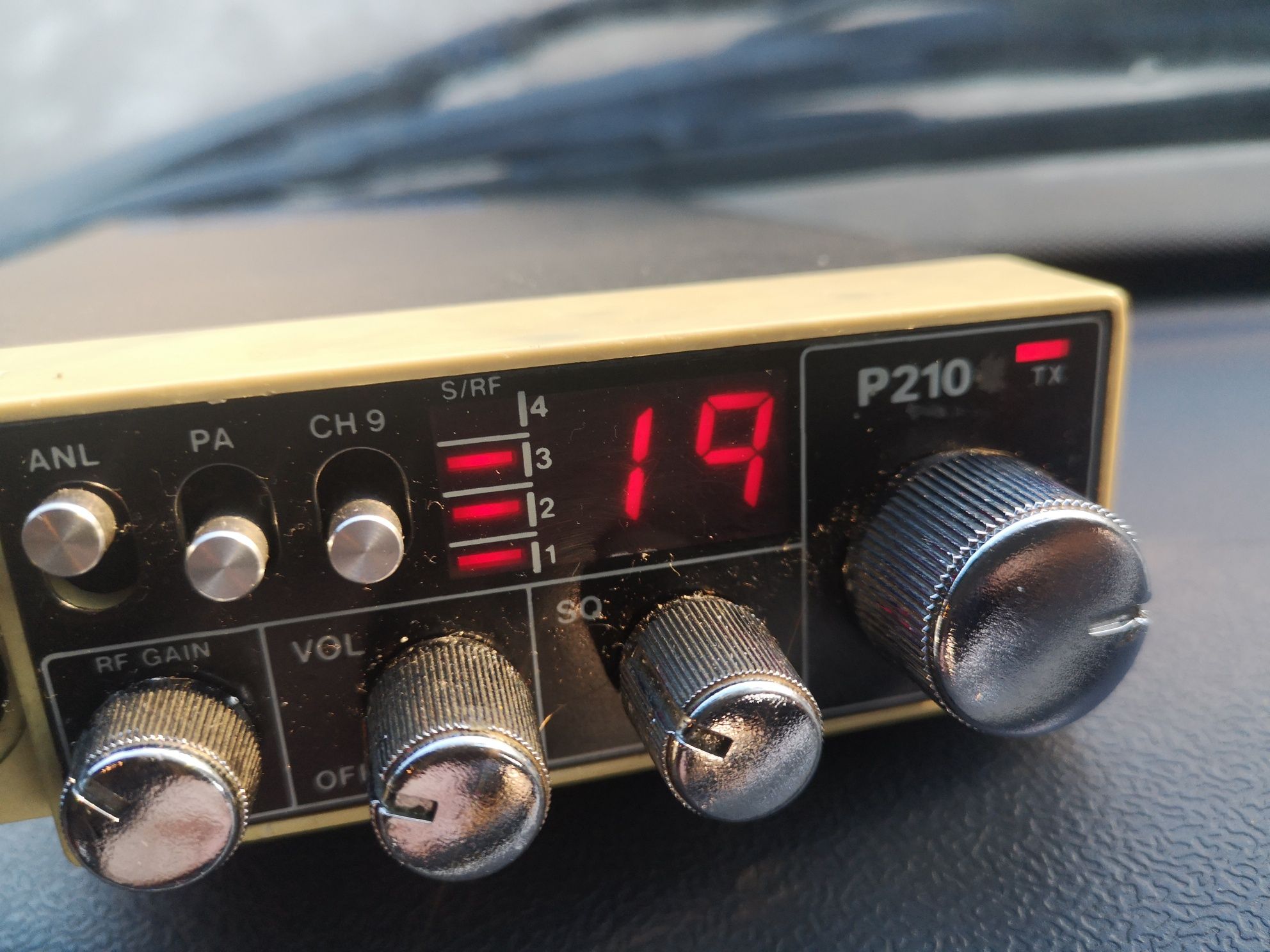 Cb radio Unide  P-210