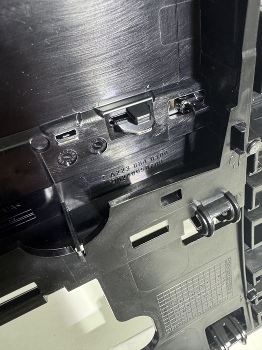 Mercedes-Benz S223 S-Klasa Atrapa Grill Nowy