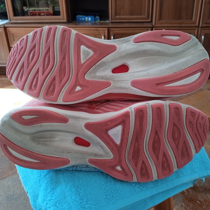 MIZUNO 40, 5 wave sky 06 sportowe biegowe