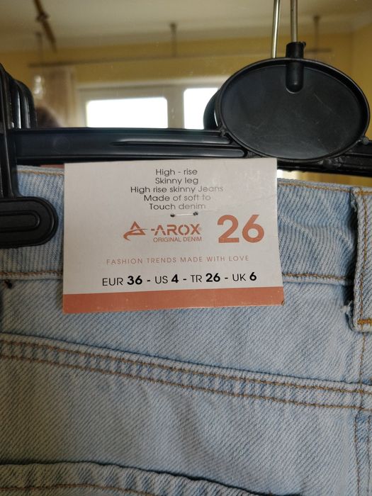 Джинси Arox з потертостями, 32-34 р.