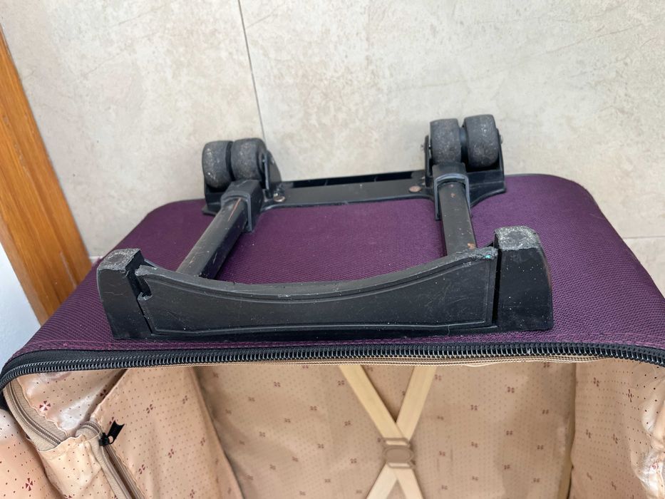 Mala de Viagem Grande e com Trolley