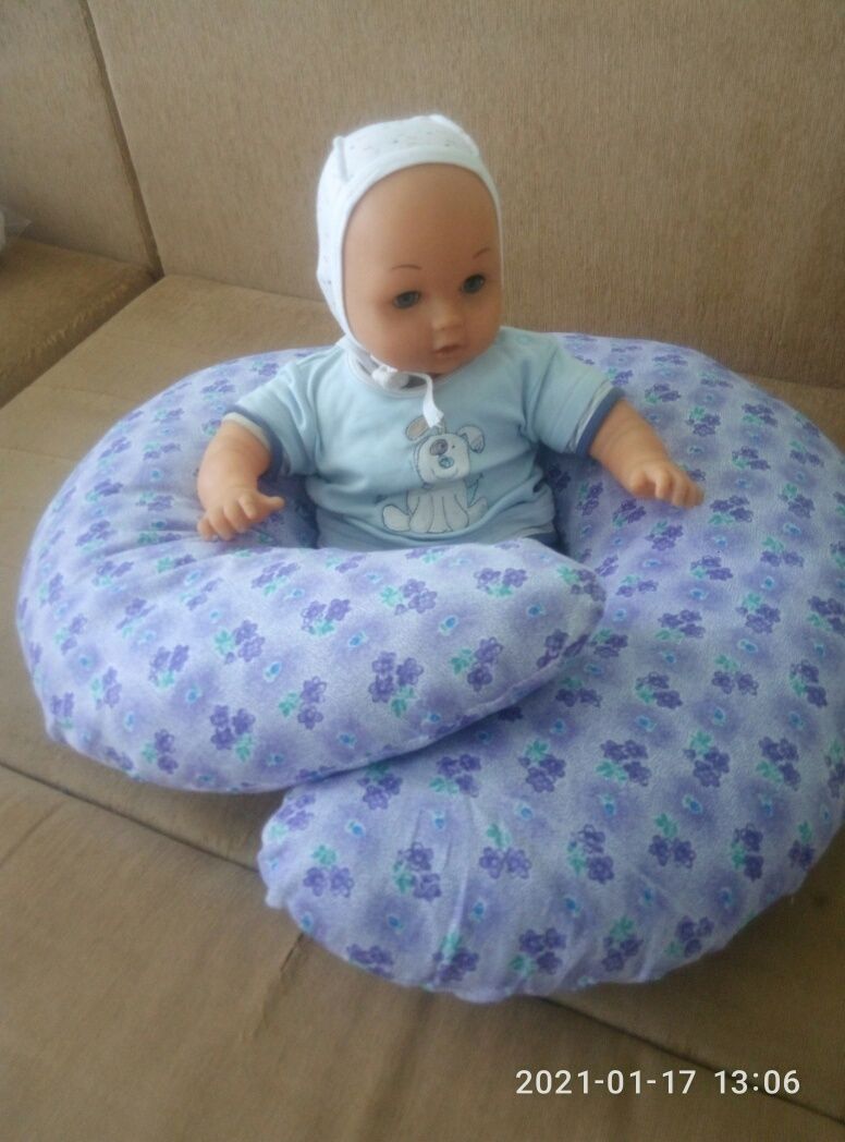 Нова подушка для годування вагітної