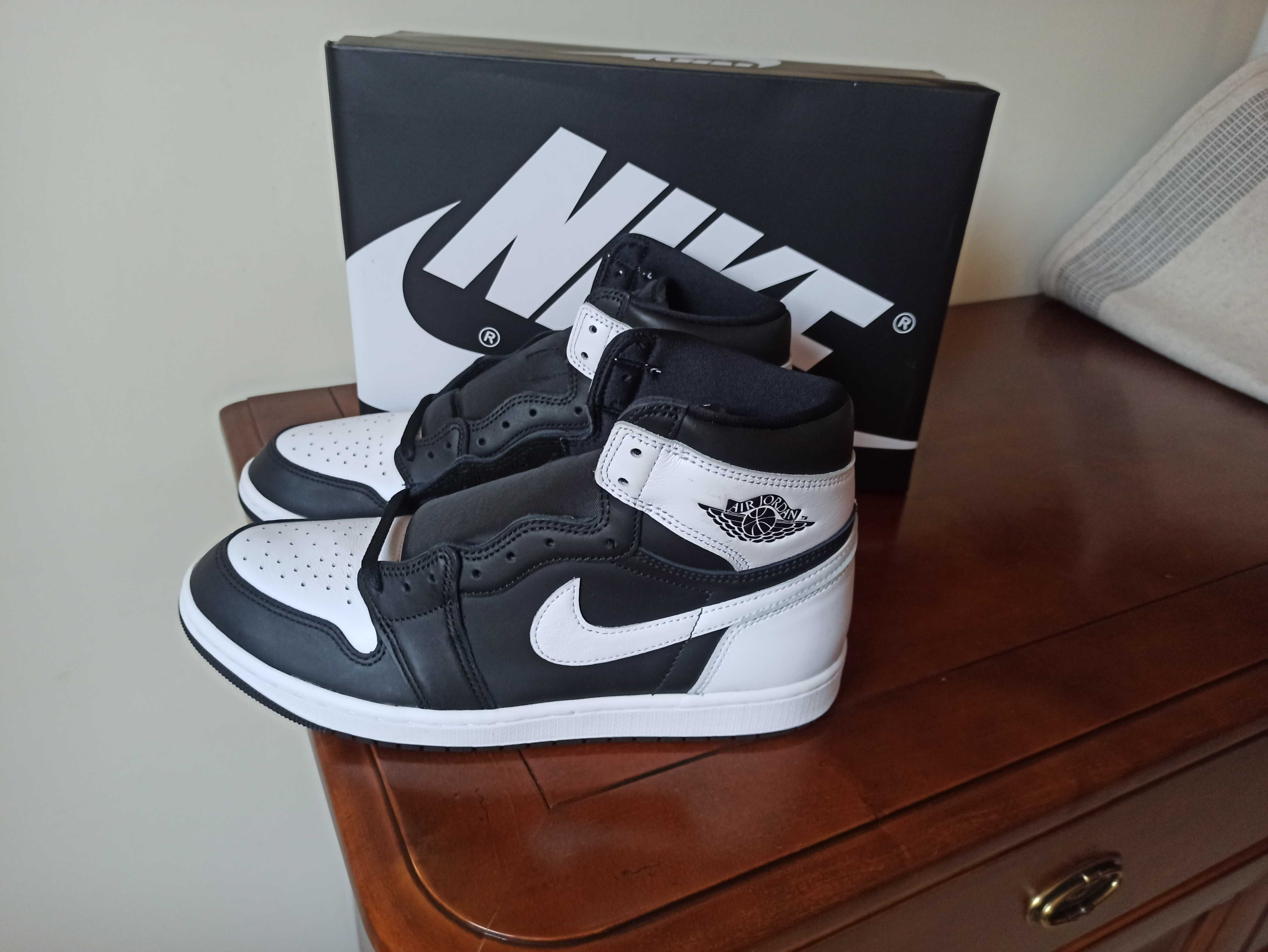 (r. 44,5) Nike Jordan 1 Retro High OG Black White DZ5485,-010