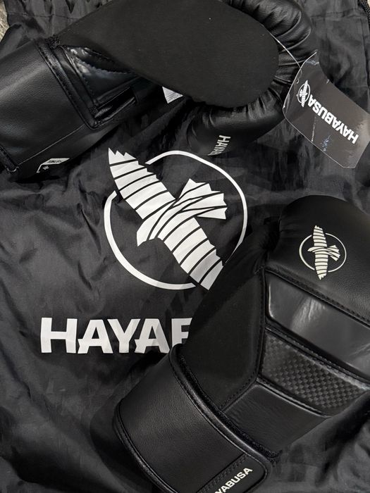 Перчатки боксерские Hayabusa T3 black USA + бинты